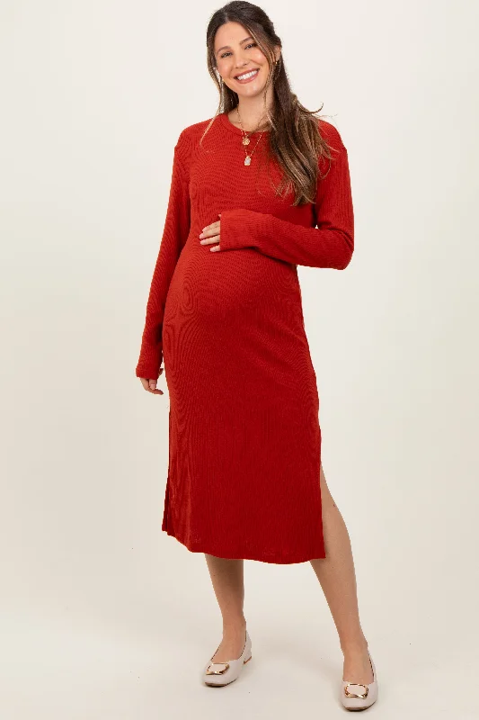 Grey Work Midi Dresses-Red Ribbed Knit Long Sleeve Side Slit Maternity Midi Dress