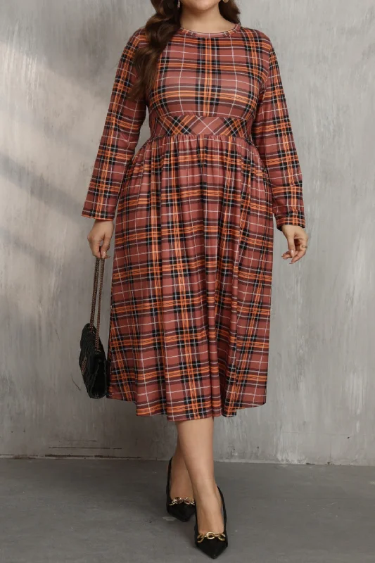 Beaded Beach Midi Dresses-Plaid Round Neck Long Sleeve Midi Dress